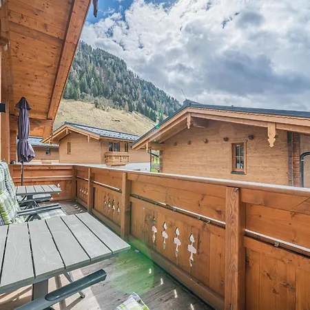 Petras Chalet-apartment Am Lift * ラウリス
